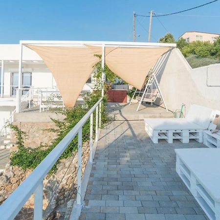 Epipleon Suites Agioi Apostoloi (Attica) Exterior foto