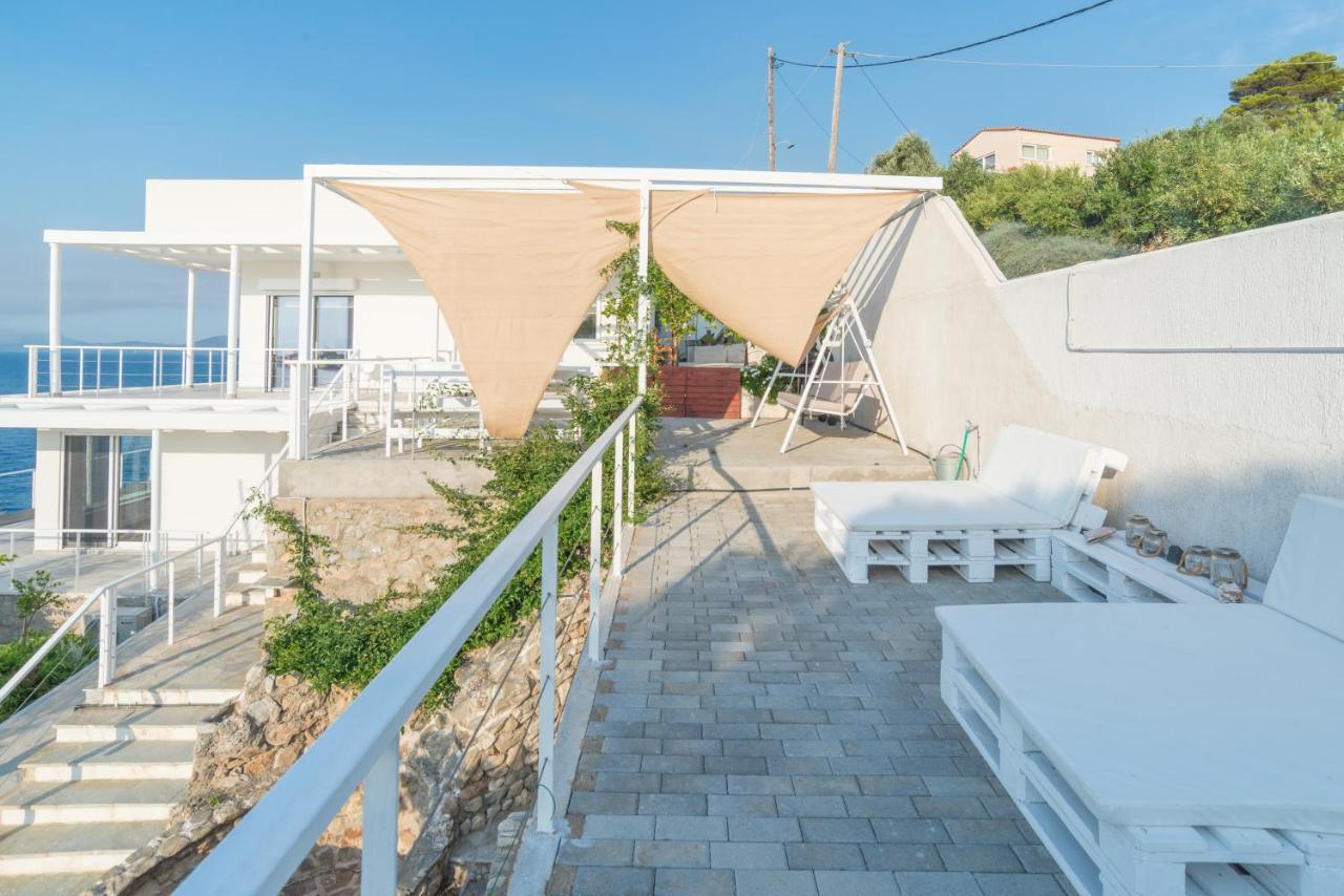 Epipleon Suites Agioi Apostoloi (Attica) Exterior foto