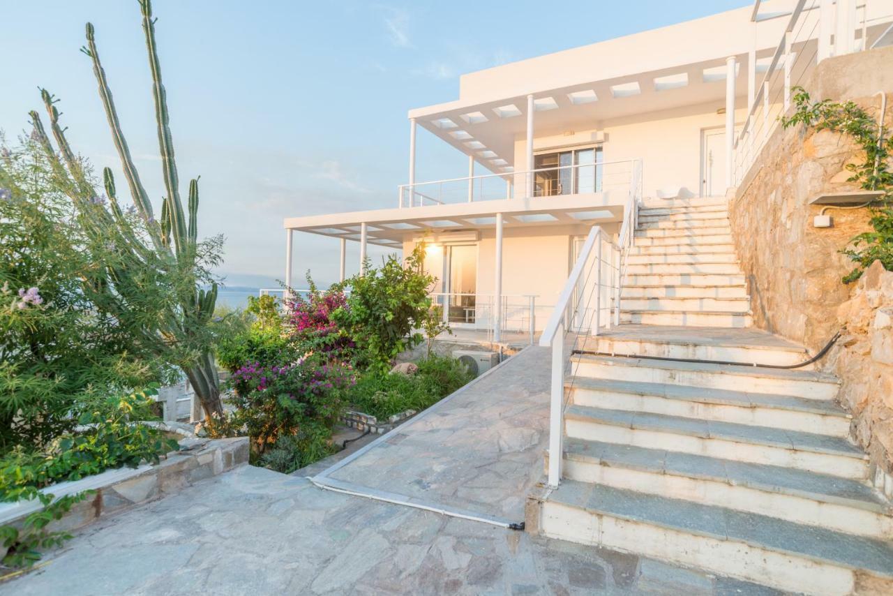 Epipleon Suites Agioi Apostoloi (Attica) Exterior foto