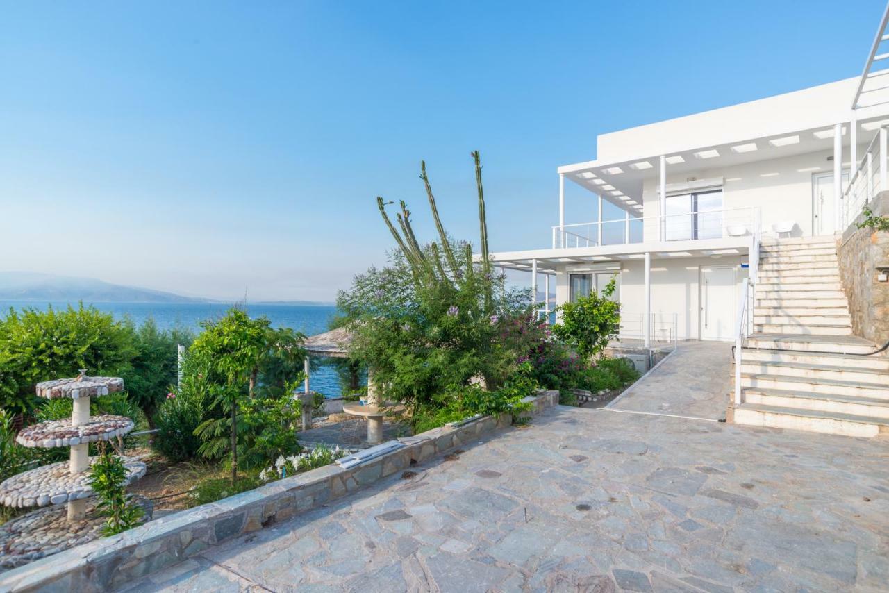 Epipleon Suites Agioi Apostoloi (Attica) Exterior foto